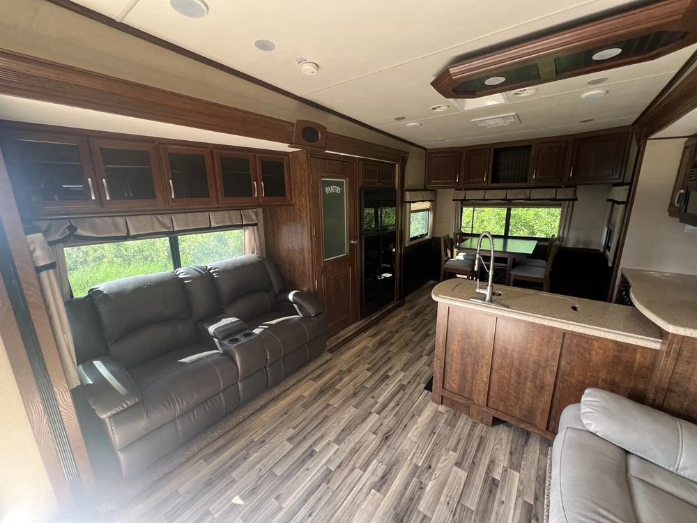 2014 Forest River Solitude 368 Rd alt