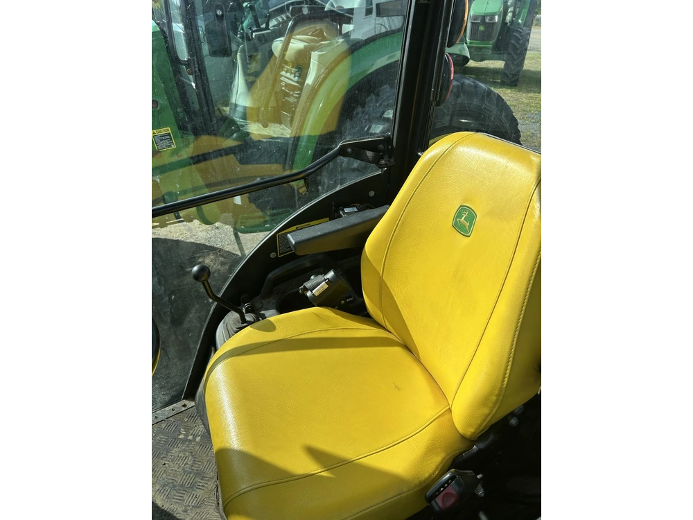 2021 John Deere 1025r alt
