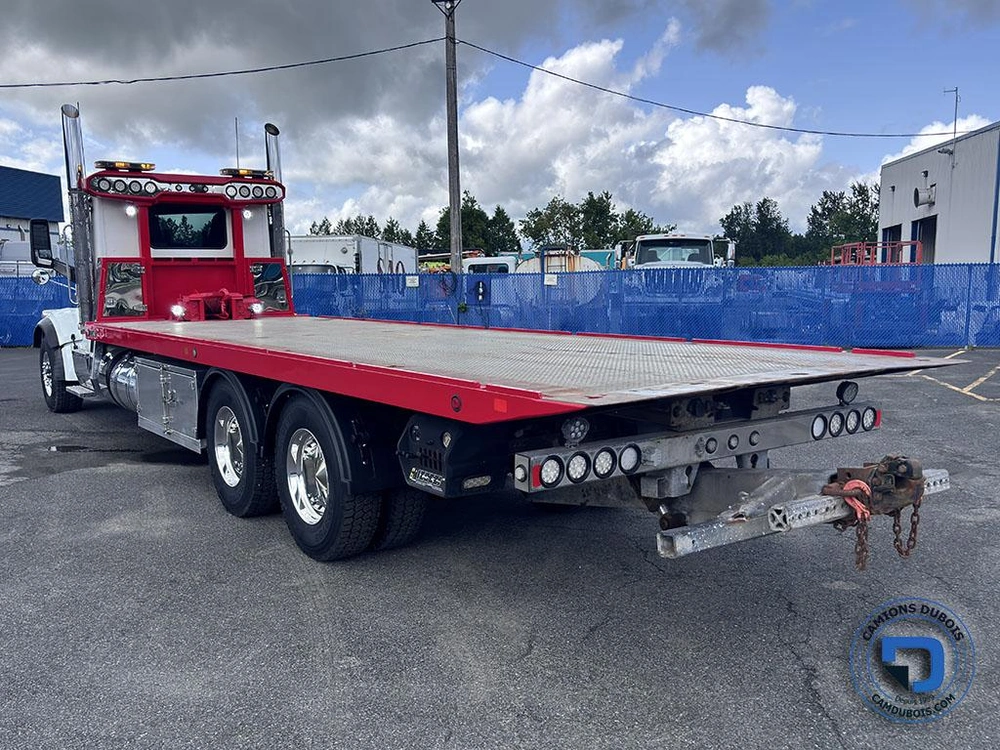 Peterbilt 567 2022 alt