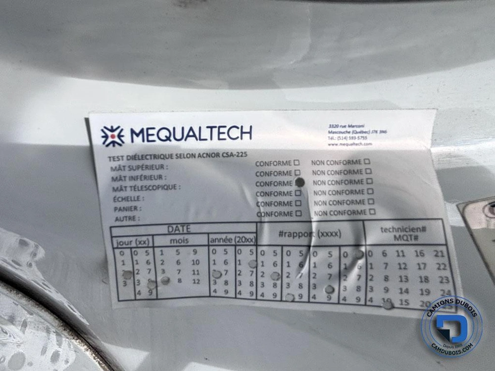 2010 Freightliner M2-106 alt