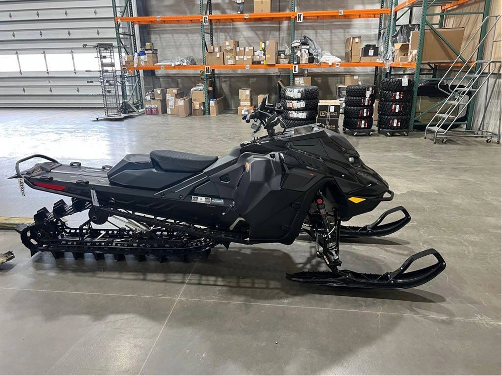 2026 Ski-doo Summit X W/ Expert Package 154 850 alt