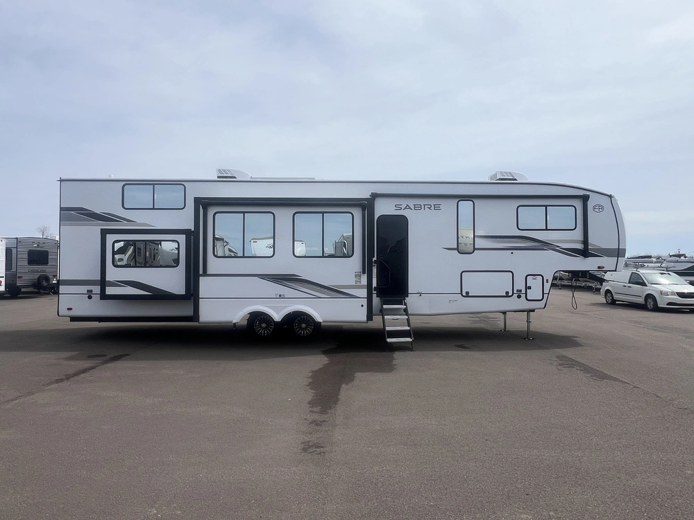 2025 Forest River Sabre 36dbb alt