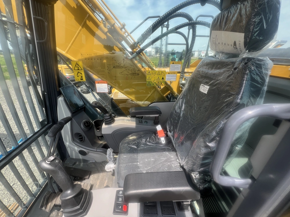 2026 Xcmg Xe225u Cab alt