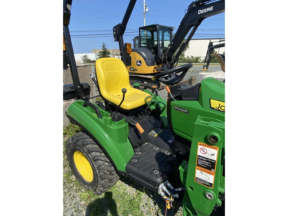 2024 John Deere 1023e alt