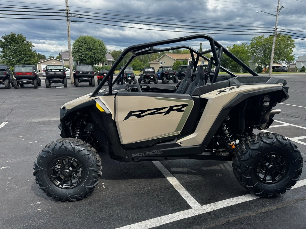 Polaris Rzr 1000 Xp Sport Sand Dune 2026 alt