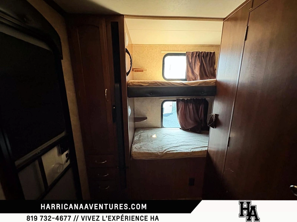 2017 Jayco Jayfeather 23bhm alt