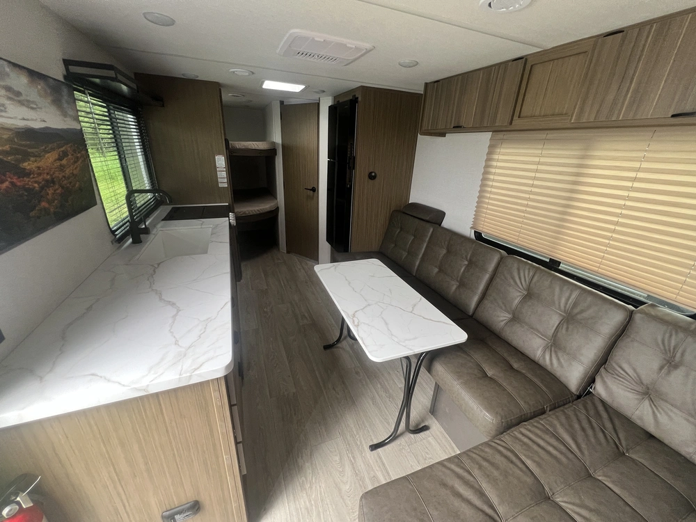 2026 Forest River Wildwood Fsx 266 Bhle alt
