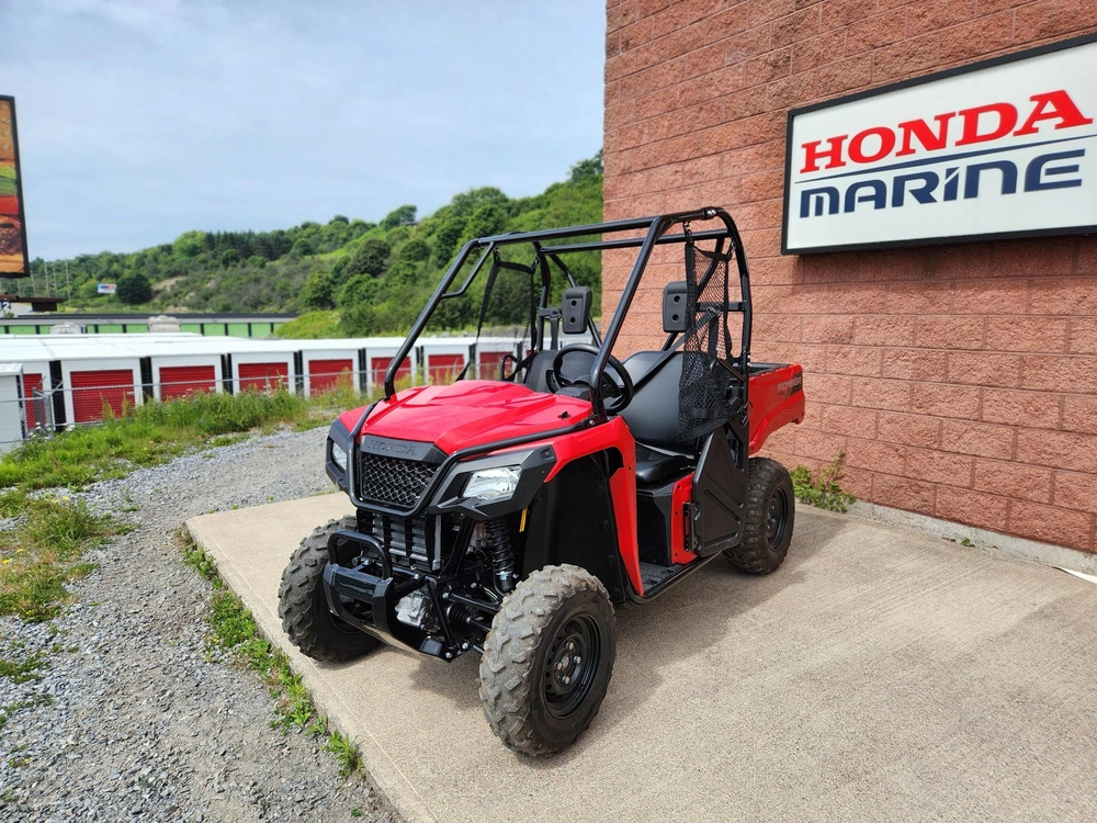 2026 Honda Pioneer 520 alt
