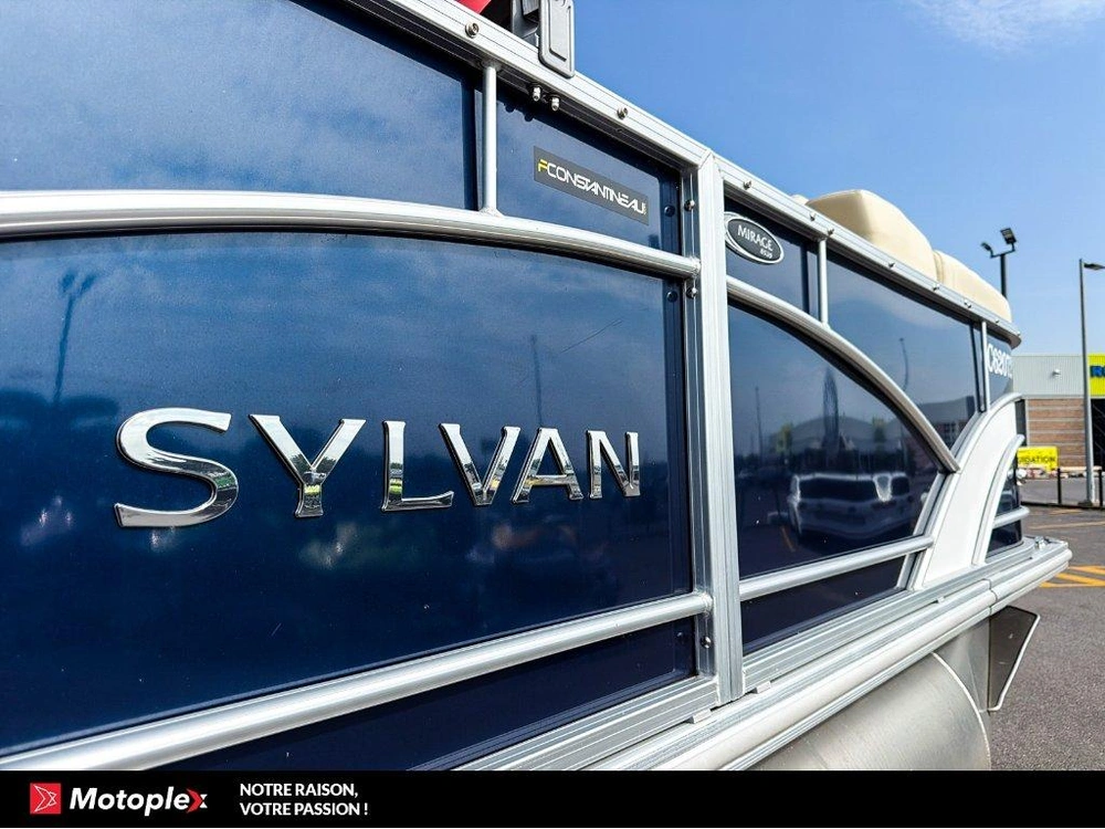 2018 Sylvan Mirage 8520 *liquidation* alt