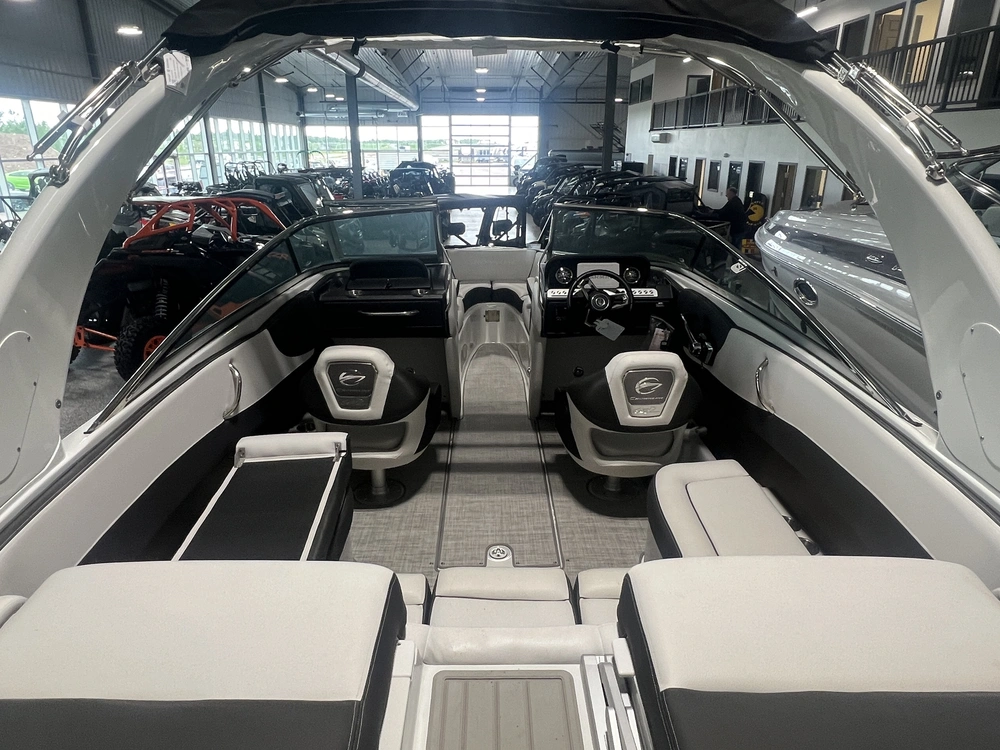 2023 Crownline 240ss alt