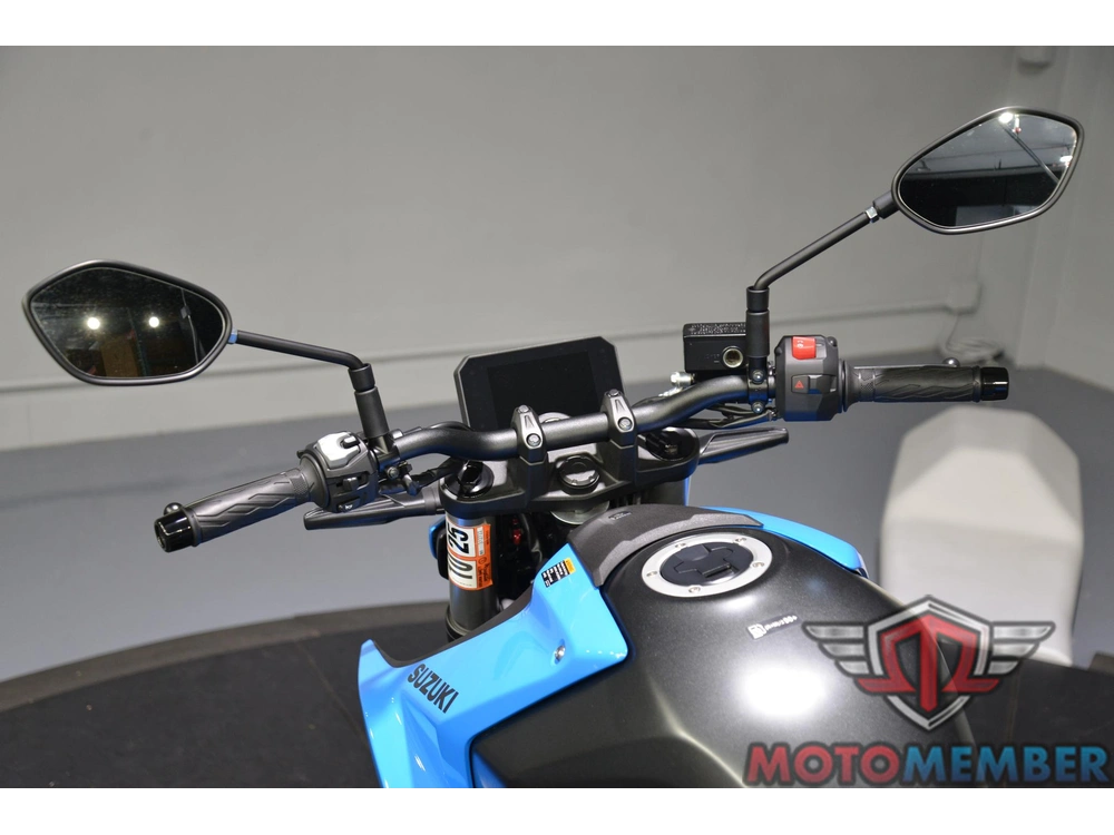 2024 Suzuki Gsx-8s alt