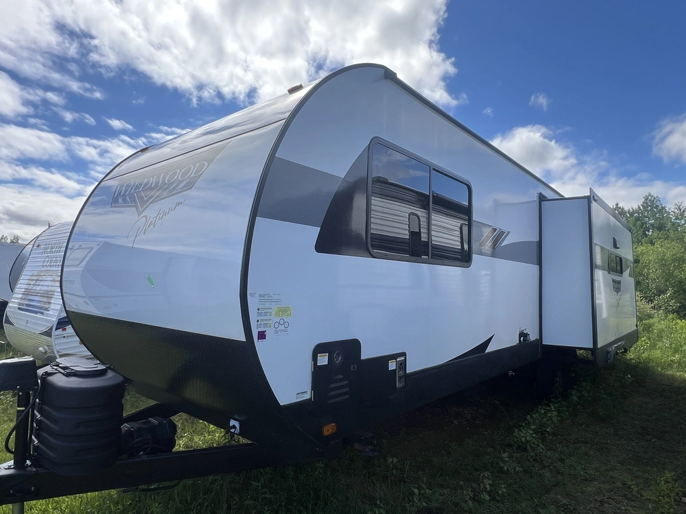 2024 Forest River Wildwood Platinum 27 Rex alt
