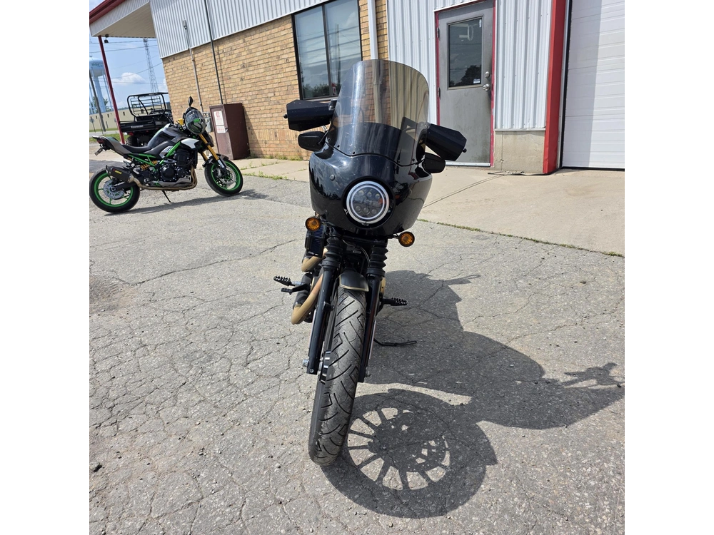 2015 Harley-davidson Xl883n - Sportster Iron 883 alt