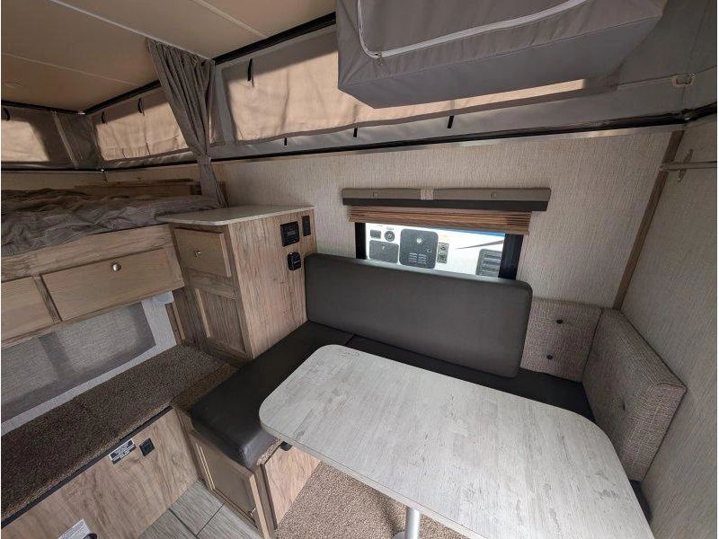 2021 Palomino Real Lite 1604 alt