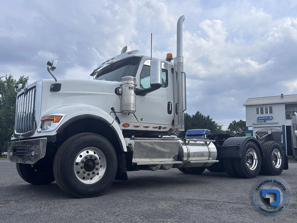 International Hx520 2023 alt