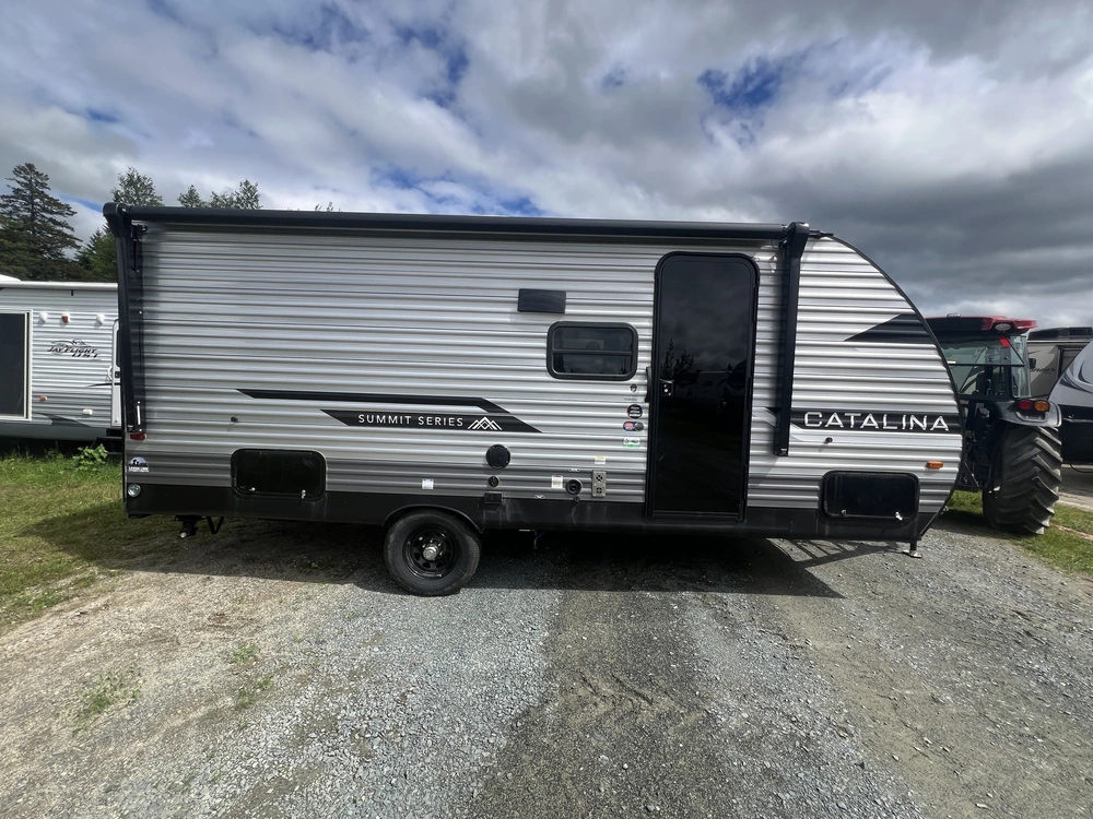 2025 Forest River Coachmen Catalina Summit Series 184 Bhx alt