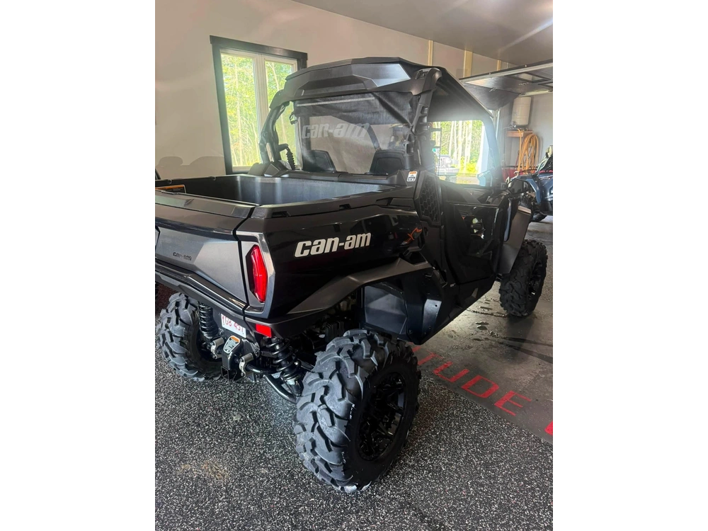 Can-am Commander 700xt 2024 alt