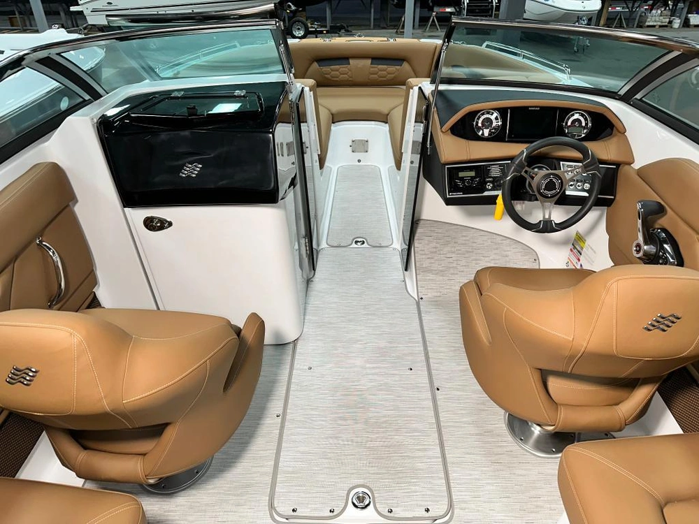 Four Winns Hd5 Mercruiser 6.2l / Bravo 3 2025 alt