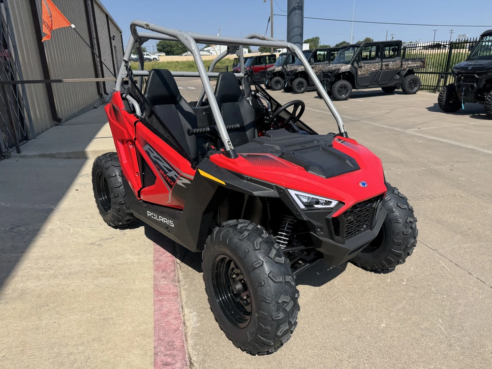 2026 Polaris Rzr 200 Efi Indy Red alt