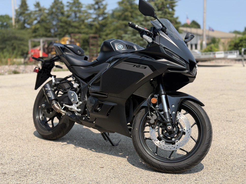 2025 Yamaha Yzf-r3 alt