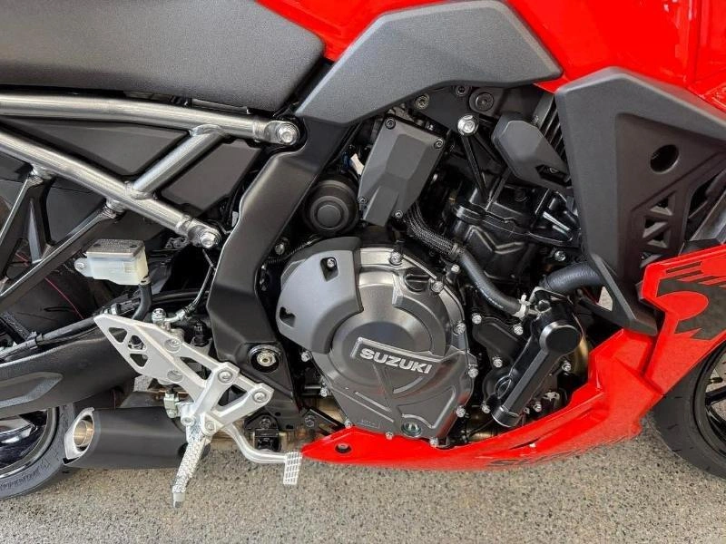 2026 Suzuki Suzuki Gsx8rm6 alt