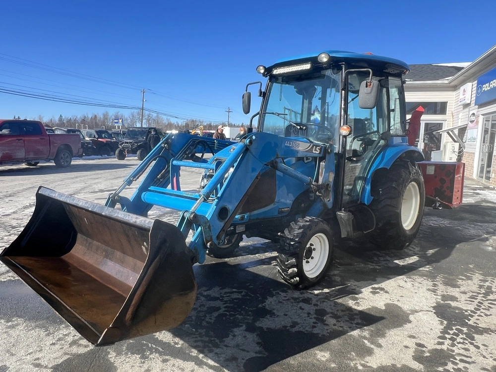 2015 Ls Tractor Xr3037 alt