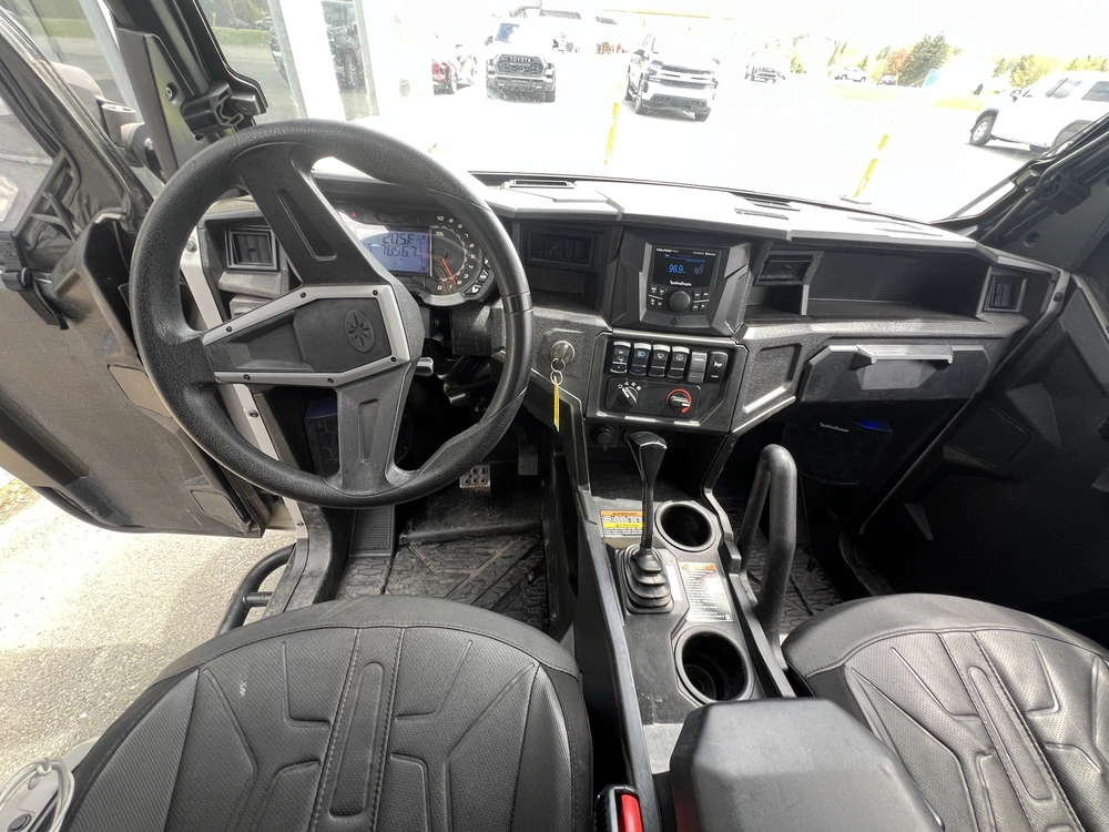 2023 Polaris General Xp 1000 4 Seater alt