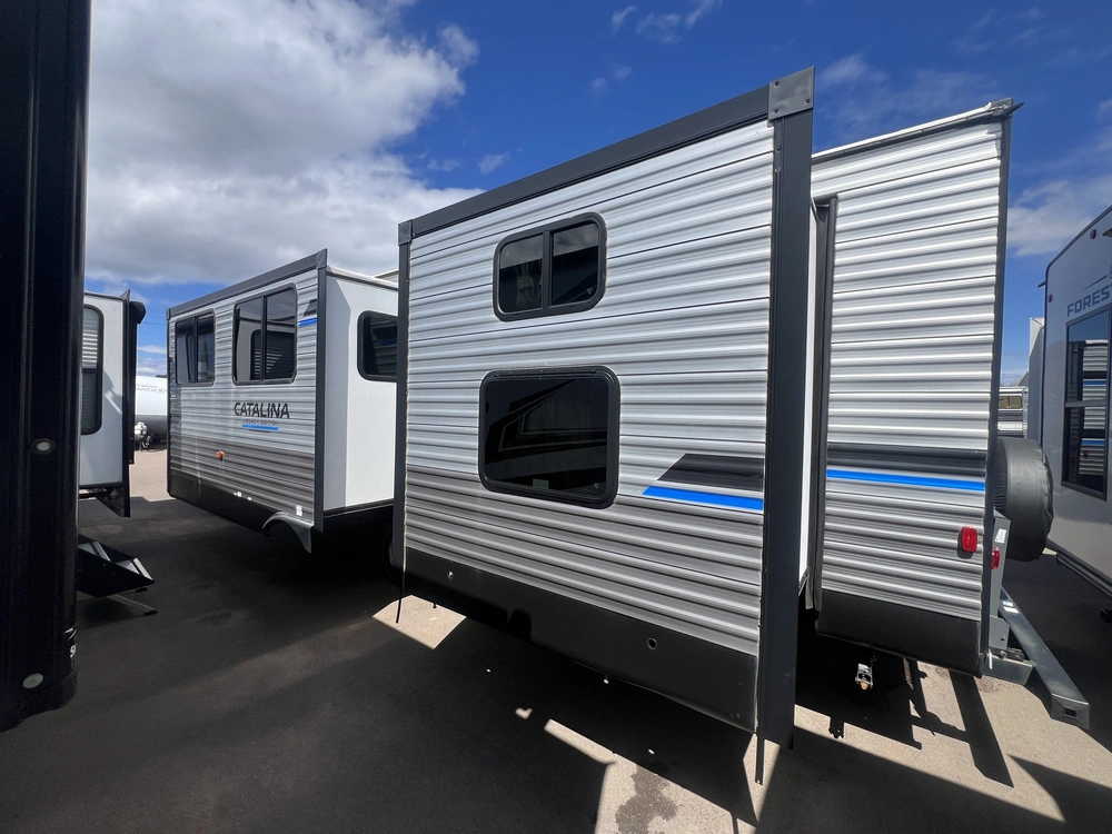 2023 Coachmen Catalina 323qbtsckle alt