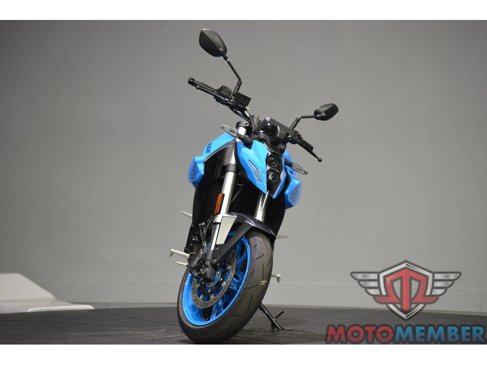 2024 Suzuki Gsx-8s alt