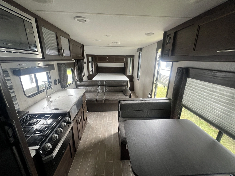 2020 Forest River Cherokee Grey Wolf Limited 26 Djse alt