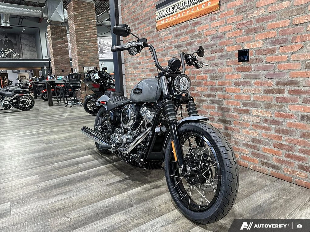 2026 Harley-davidson Street Bob alt