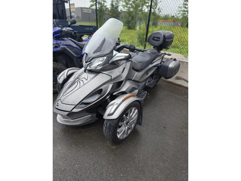 Can-Am Spyder ST LTD 2014