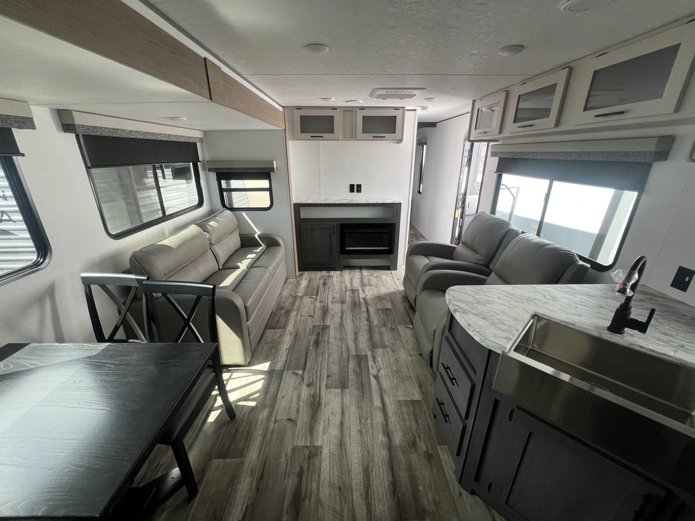 2025 Dutchmen Aspen Trail 2880rks alt
