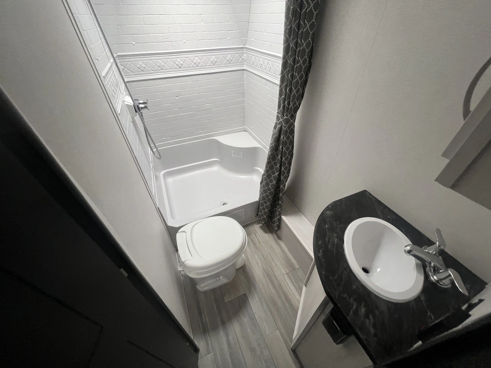 2023 Forest River Prime Time Tracer Le 260 Bhsle alt