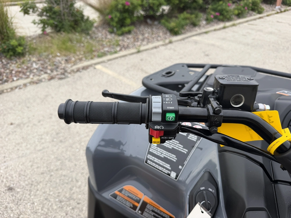 2026 Can-am Outlander Dps 700 alt