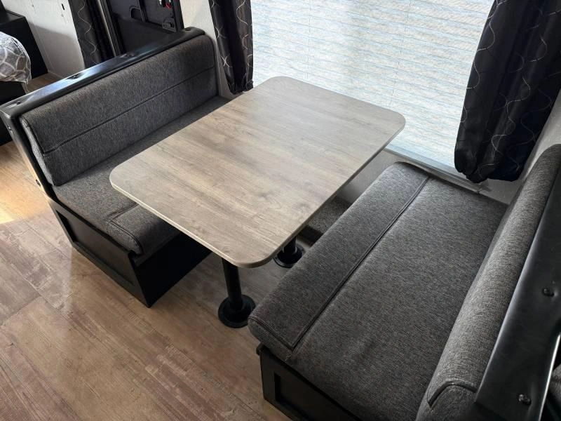 Forest River Cherokee Grey Wolf 22mkse 2021 alt