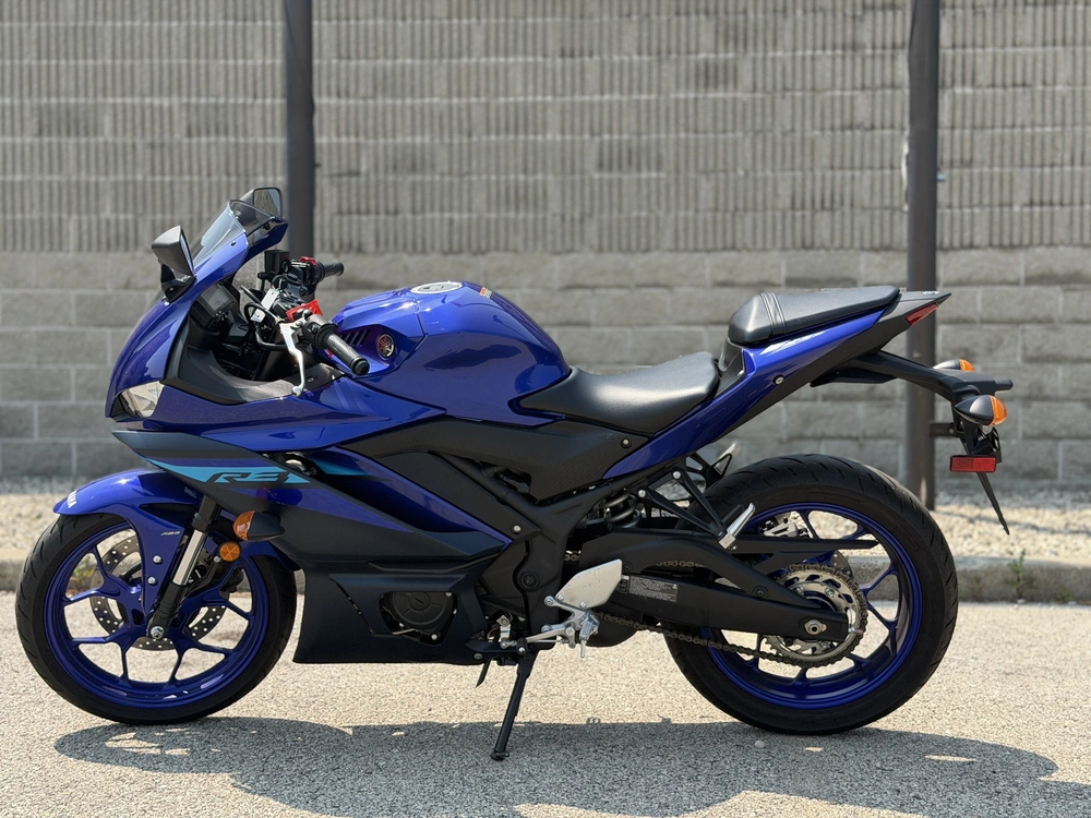 2024 Yamaha Yzf-r3 alt