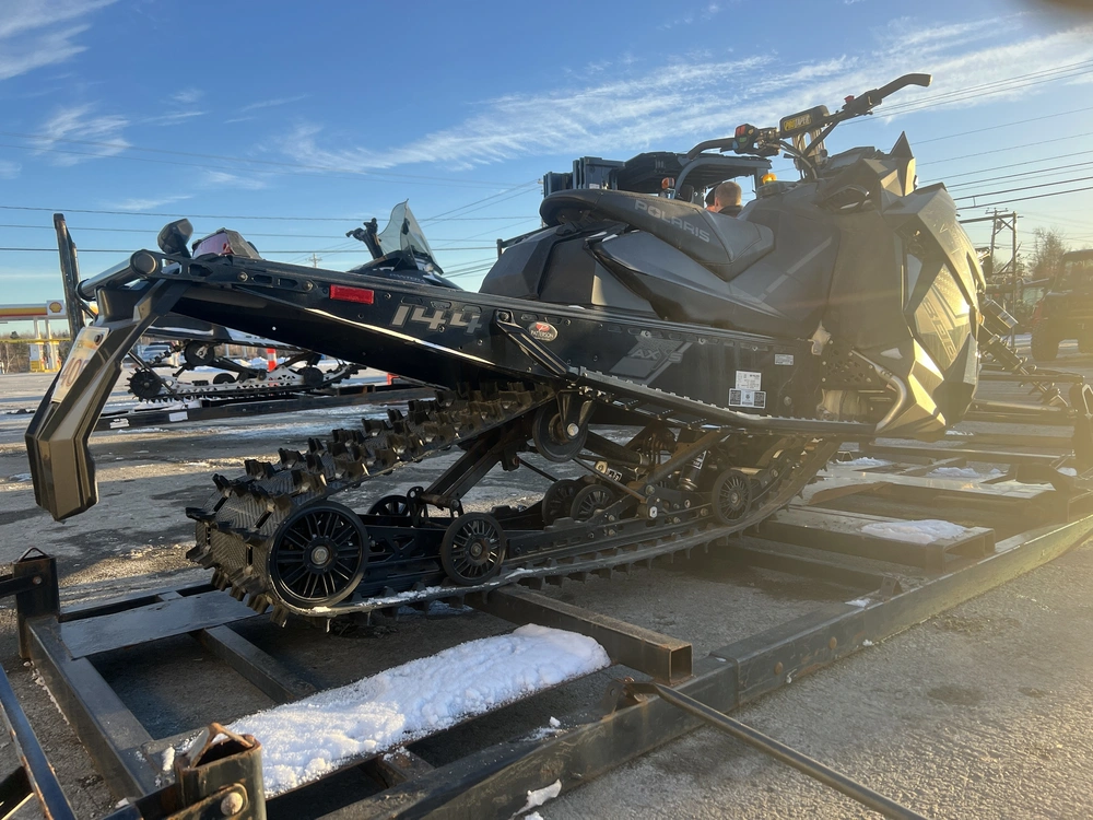 2020 Polaris 800 Swithcback Assault 144 alt