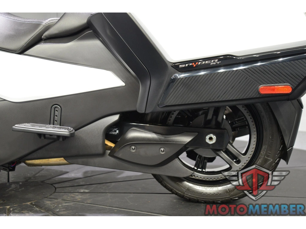 2022 Can-am Spyder Rt alt