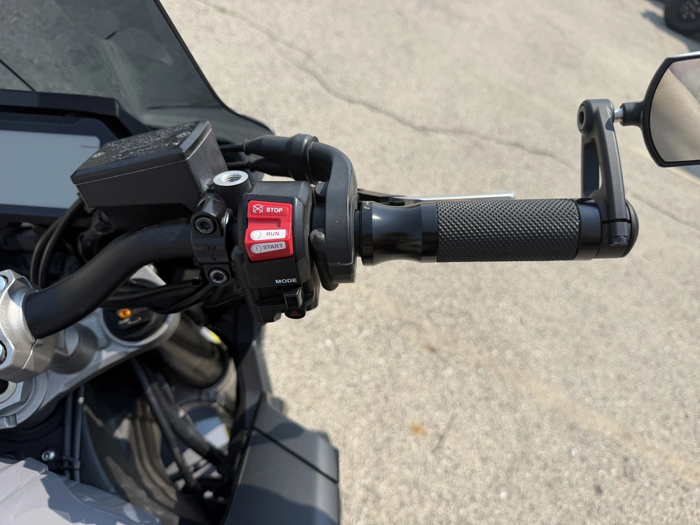 2017 Yamaha Fz10 alt