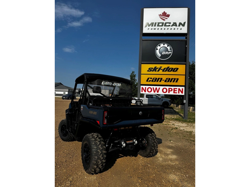 2026 Can-am Defender Xt Hd11 With 10.25" alt