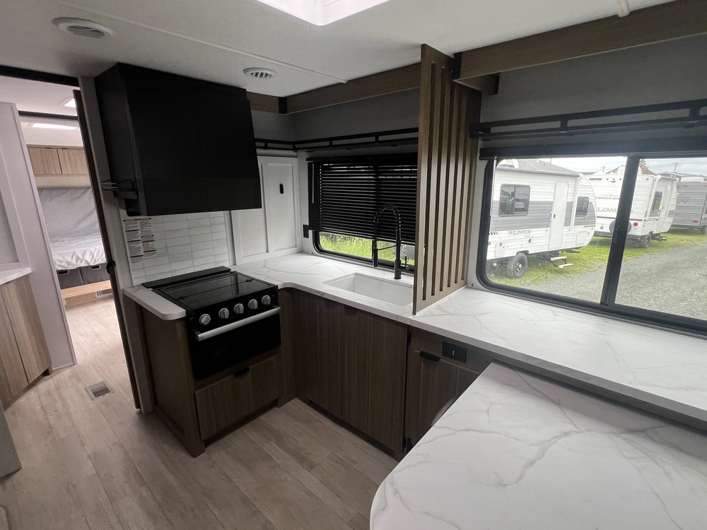 2026 Forest River Wildwood 300 Ice alt