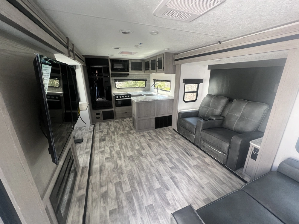 2024 Keystone Rv Dutchmen Kodiak Ultimate 3361 Rksl alt