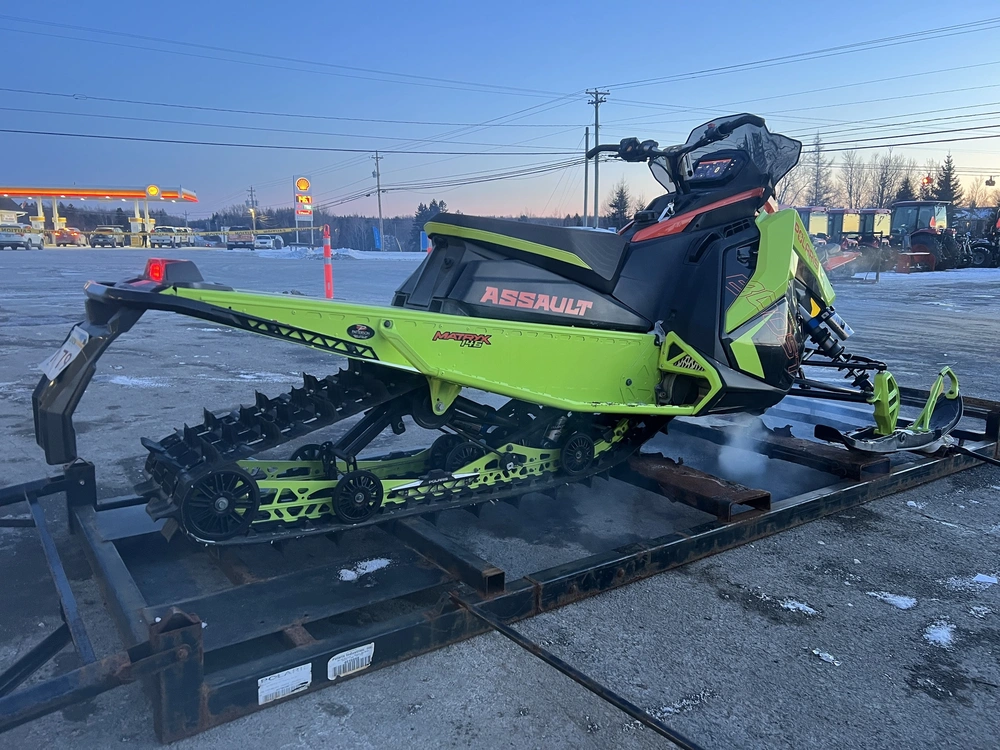 2023 Polaris Patriot Boost Switchback Assault 146 alt