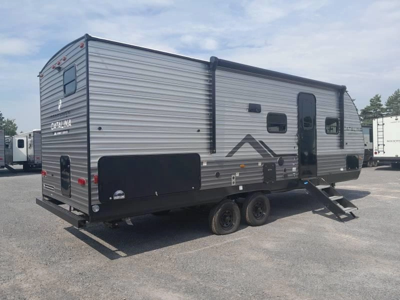 2027 Coachmen Catalina 231bhs alt