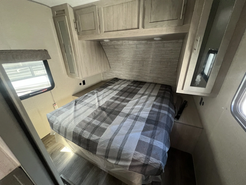 2023 Coachmen Catalina 323qbtsckle alt