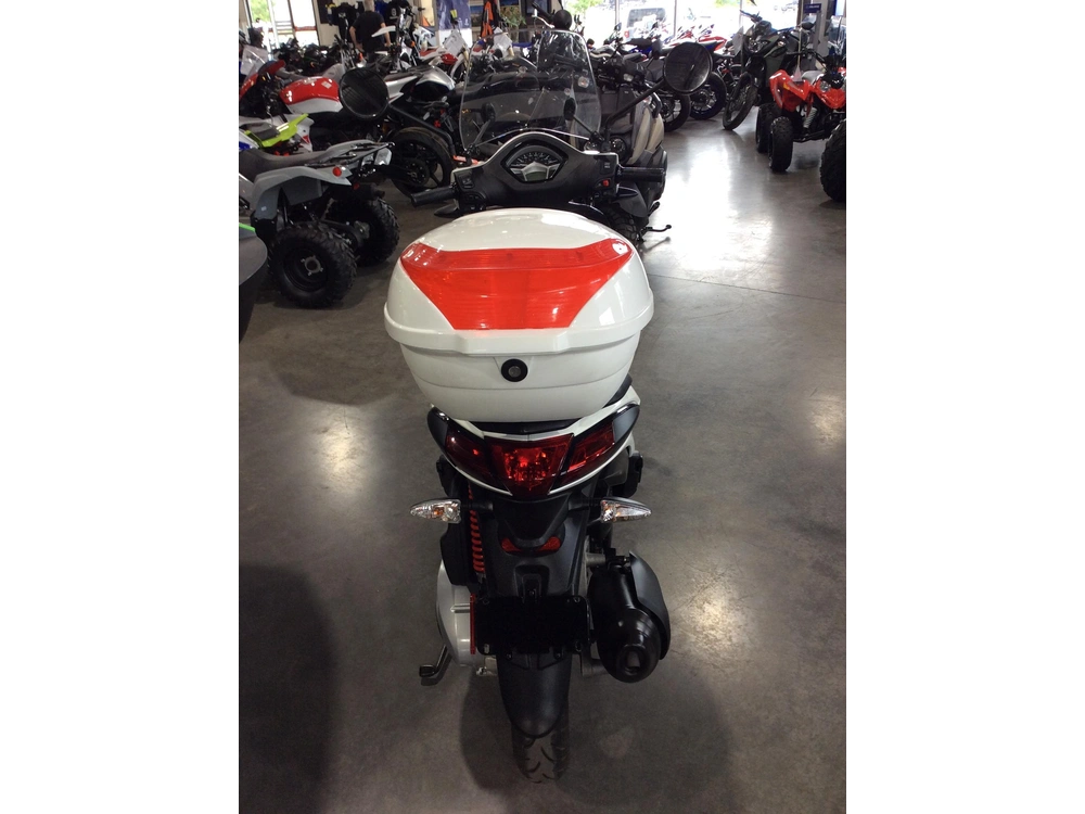 2022 Piaggio Liberty 150 S alt