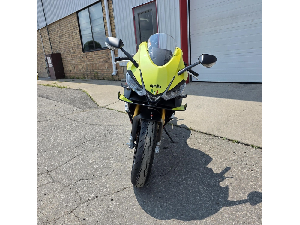 2027 Aprilia Rs 660 Factory alt