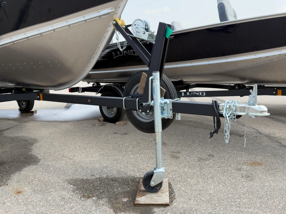 2025 Lund Wc-16 Tiller alt