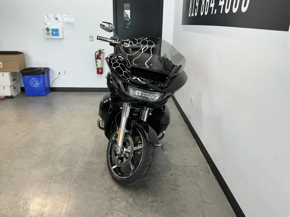 Harley-davidson Road Glide Fltrx 2026 alt